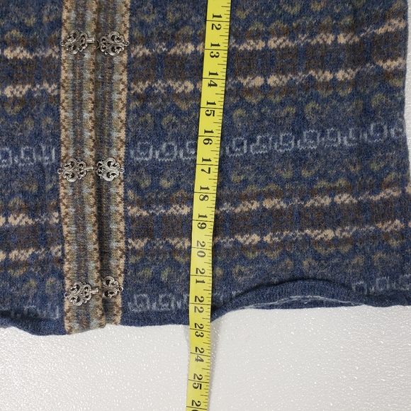 Wool Nordic Fair Isle Cardigan - Picture 10 of 13